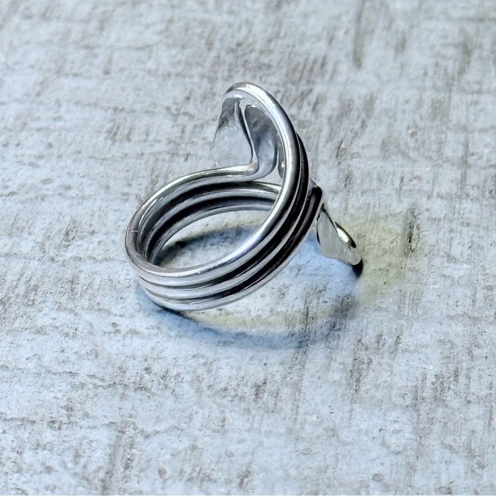 Sterling Silver 925 Artisan Triple Band Hammered Statement Ring - Picture 4 of 8